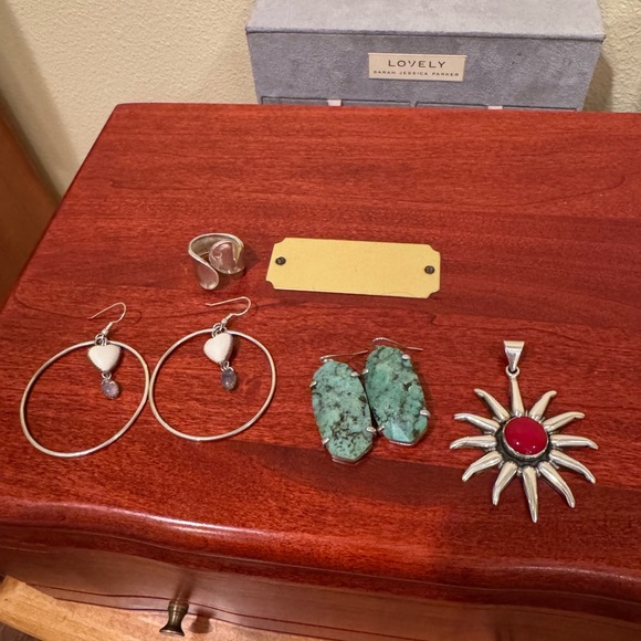 Trade for Jennifer!  🌞 - Picture 2 of 2